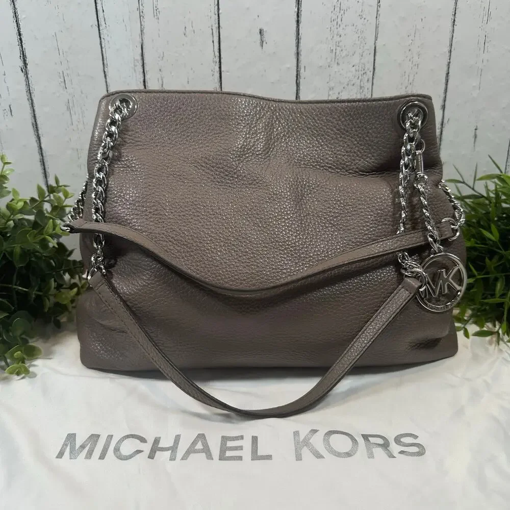 Michael Kors Jet Set Large Leather Shoulder Bag In Cinder